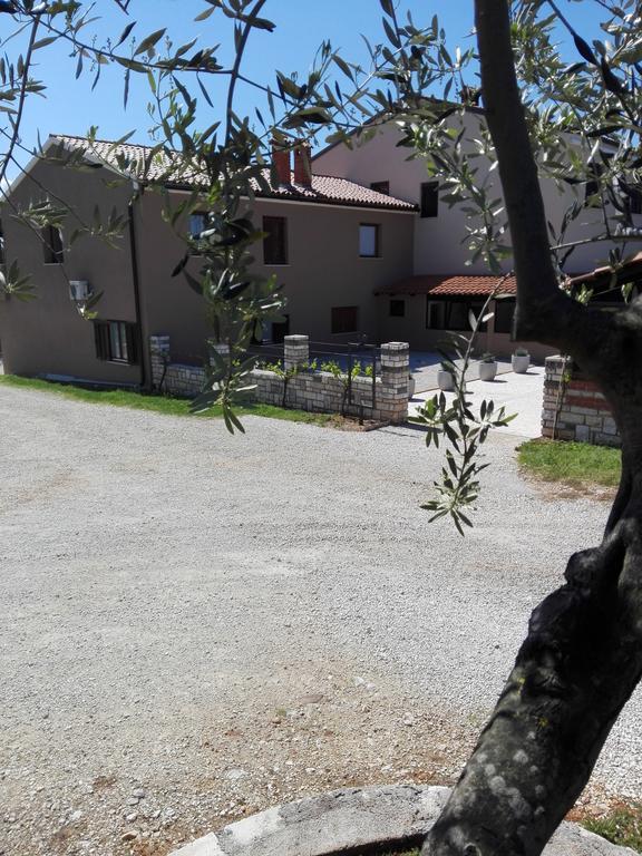 Apartment Luka Novigrad Istria Exterior foto